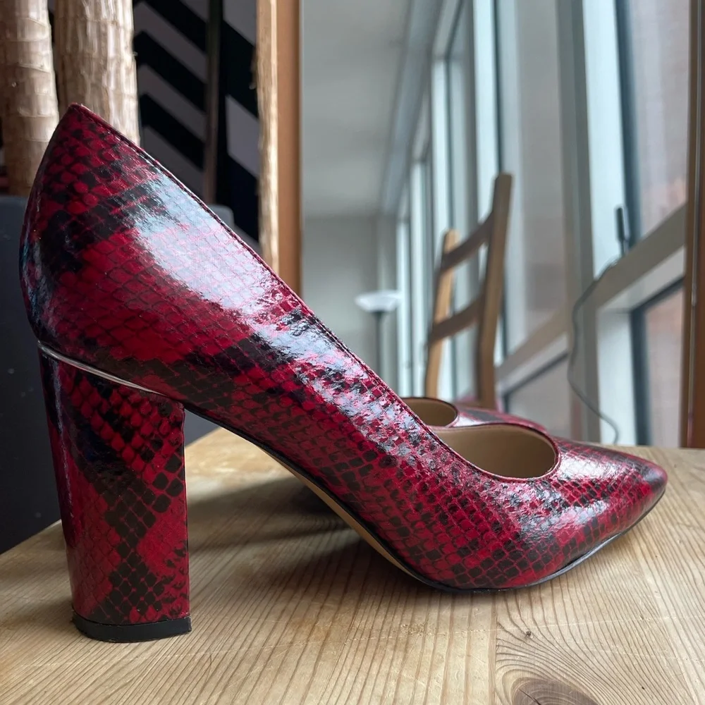 Marc Fisher Red Snakeskin Viviene Block Heel Pumps - Picture 3 of 16